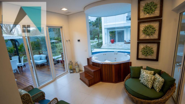 Imagem Casa com 6 Quartos à Venda, 1.200 m² em Alphaville - Santana De Parnaíba Imagem Casa com 6 Quartos à Venda, 1.200 m² em Alphaville - Santana De Parnaíba