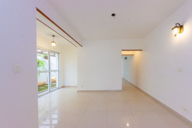 Imagem Casa com 3 Quartos à Venda, 300 m² em Planalto Paulista - São Paulo