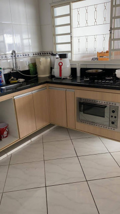 Imagem Casa com 3 Quartos à Venda, 250 m² em Jardim Jaraguá - Taubaté Imagem Casa com 3 Quartos à Venda, 250 m² em Jardim Jaraguá - Taubaté