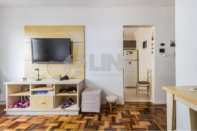 Imagem Apartamento com 2 Quartos à Venda, 61 m² em São Sebastião - Porto Alegre