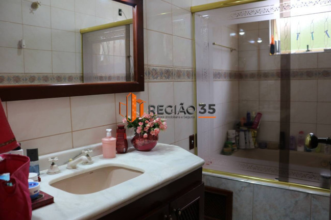 Imagem Casa com 3 Quartos à Venda, 346 m² em Santa Lúcia - Poços De Caldas