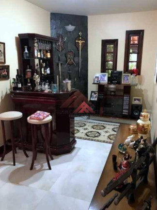 Imagem Casa com 2 Quartos à Venda, 262 m² em Maria Paula - Niterói Imagem Casa com 2 Quartos à Venda, 262 m² em Maria Paula - Niterói