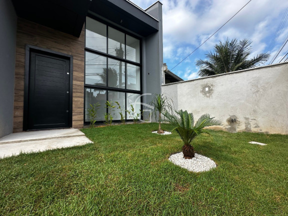 Casa com 3 Quartos à Venda, 187 m² em Saguaçu - Joinville