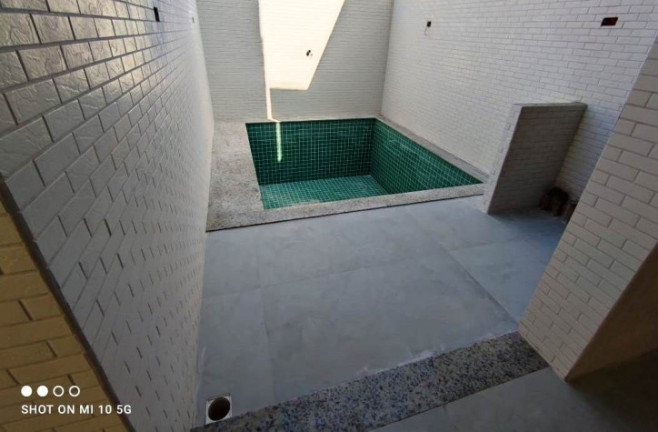 Imagem Casa com 2 Quartos à Venda, 100 m² em Campo Grande - Santos Imagem Casa com 2 Quartos à Venda, 100 m² em Campo Grande - Santos