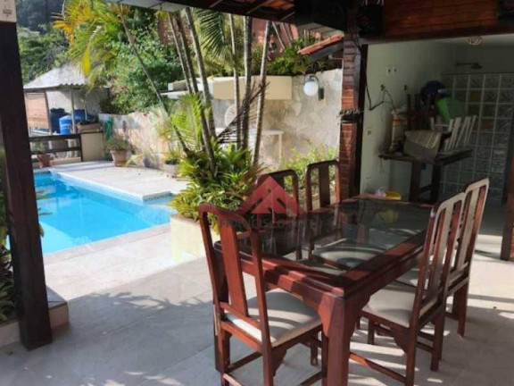 Imagem Casa com 2 Quartos à Venda, 262 m² em Maria Paula - Niterói Imagem Casa com 2 Quartos à Venda, 262 m² em Maria Paula - Niterói