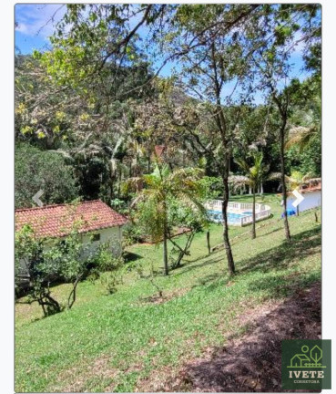 Imagem Casa com 3 Quartos à Venda, 350 m²