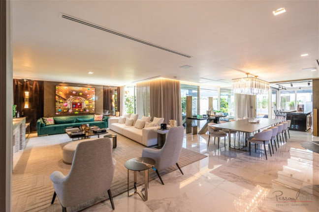 Imagem Casa com 7 Quartos à Venda, 780 m² em Jurerê Internacional - Florianópolis Imagem Casa com 7 Quartos à Venda, 780 m² em Jurerê Internacional - Florianópolis