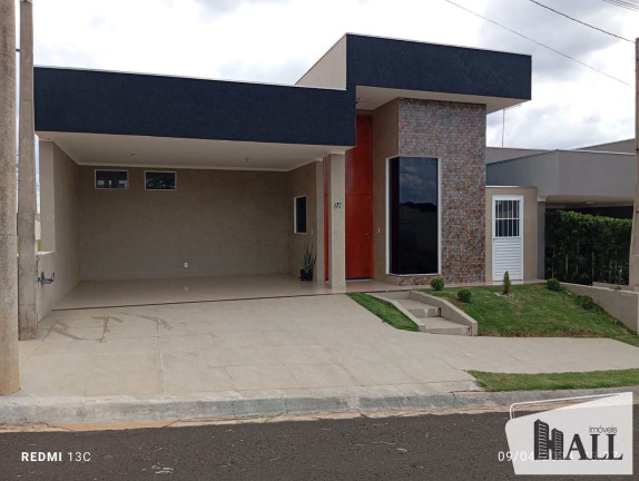 Casa com 3 Quartos à Venda, 178 m² em Centro - Bady Bassitt
