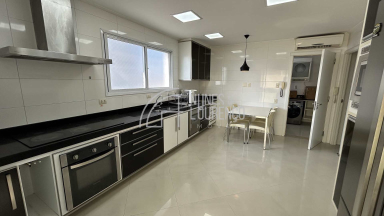 Imagem Apartamento com 3 Quartos para Alugar, 190 m² em Embaré - Santos
