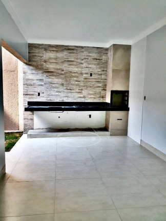 Imagem Casa com 3 Quartos à Venda, 122 m² em Moinho Dos Ventos - Goiânia Imagem Casa com 3 Quartos à Venda, 122 m² em Moinho Dos Ventos - Goiânia