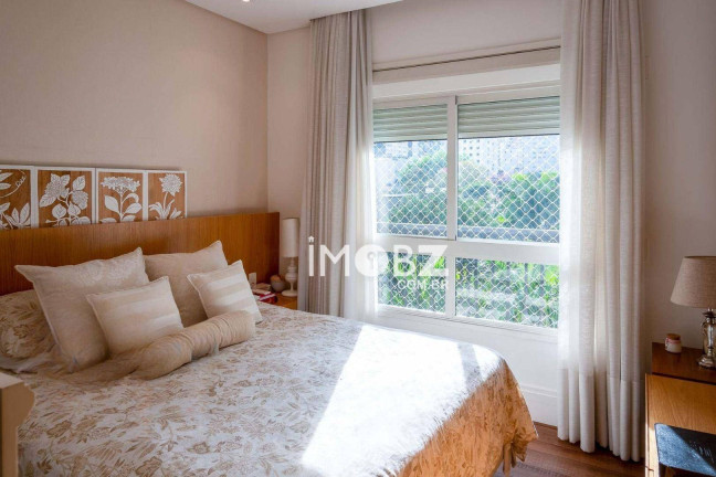 Imagem Imóvel com 3 Quartos à Venda, 158 m² em Itaim Bibi - São Paulo Imagem Imóvel com 3 Quartos à Venda, 158 m² em Itaim Bibi - São Paulo