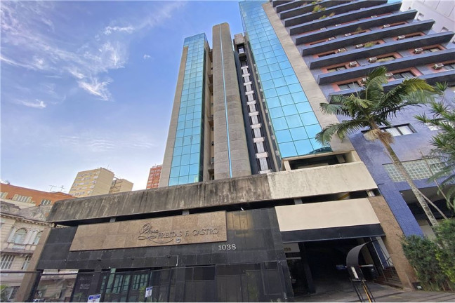 Imagem Sala Comercial à Venda, em Centro Histórico - Porto Alegre Imagem Sala Comercial à Venda, em Centro Histórico - Porto Alegre