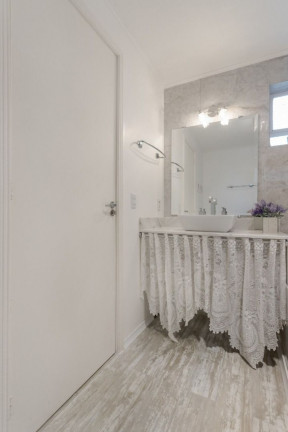 Imagem Imóvel com 2 Quartos à Venda, 75 m² em Petrópolis - Porto Alegre