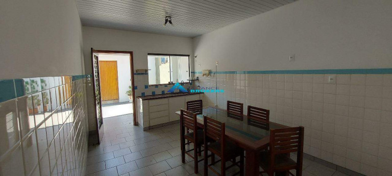 Imagem Casa com 2 Quartos à Venda, 180 m² em Vila Caodaglio - Jundiaí Imagem Casa com 2 Quartos à Venda, 180 m² em Vila Caodaglio - Jundiaí