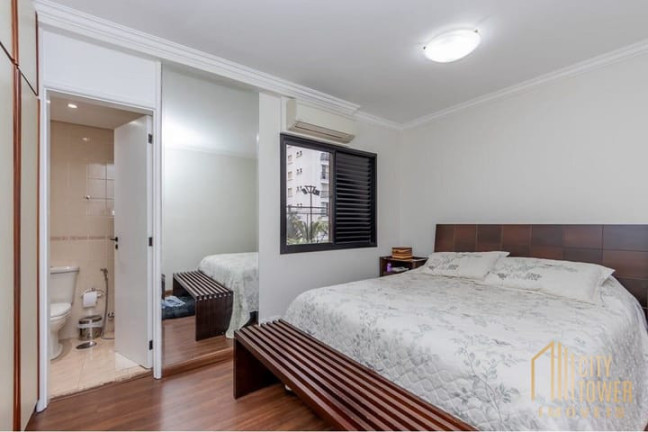 Imagem Apartamento com 3 Quartos à Venda, 101 m² em Moema - São Paulo Imagem Apartamento com 3 Quartos à Venda, 101 m² em Moema - São Paulo