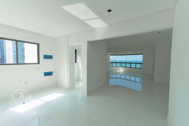Imagem Apartamento com 3 Quartos à Venda, 110 m² em Centro - Balneário Camboriú Imagem Apartamento com 3 Quartos à Venda, 110 m² em Centro - Balneário Camboriú