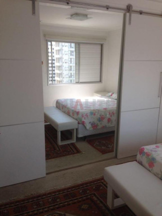Imagem Apartamento com 2 Quartos à Venda, 67 m² em Itaim Bibi - São Paulo