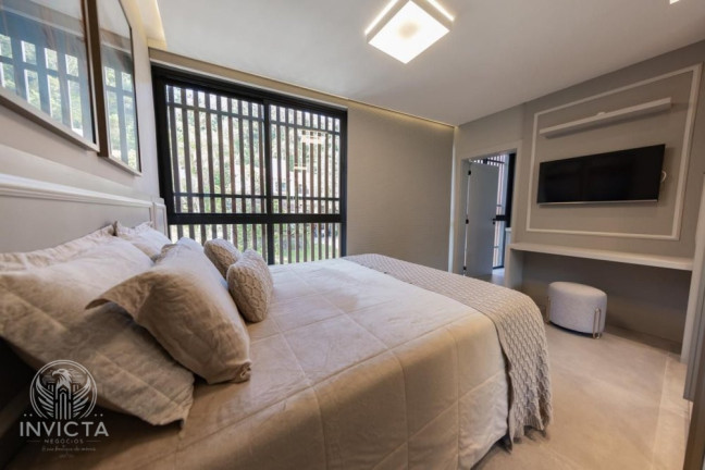 Imagem Casa com 4 Quartos à Venda, 380 m² em Estados - Balneário Camboriú