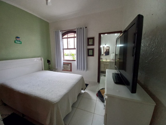 Imagem Casa com 4 Quartos à Venda, 160 m² em Três Marias - Peruíbe