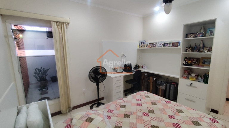 Imagem Casa com 3 Quartos à Venda, 200 m² em Jardim Longatto - Mogi Mirim Imagem Casa com 3 Quartos à Venda, 200 m² em Jardim Longatto - Mogi Mirim
