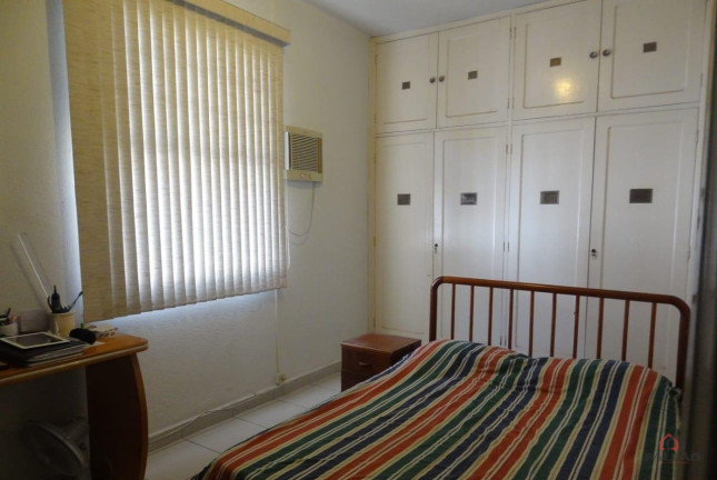 Imagem Sobrado com 4 Quartos à Venda, 297 m² em Embaré - Santos
