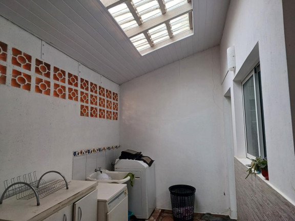 Imagem Casa com 3 Quartos à Venda, 150 m² em Guabirotuba - Curitiba Imagem Casa com 3 Quartos à Venda, 150 m² em Guabirotuba - Curitiba
