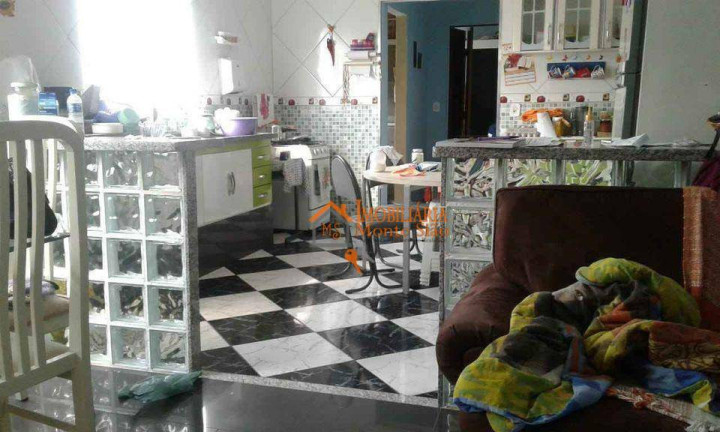 Imagem Sobrado com 6 Quartos à Venda, 216 m² em Jardim Izildinha - Guarulhos Imagem Sobrado com 6 Quartos à Venda, 216 m² em Jardim Izildinha - Guarulhos