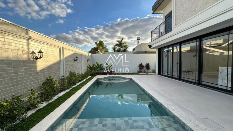 Imagem Sobrado com 4 Quartos à Venda, 300 m² em Vila Carlota - Campo Grande Imagem Sobrado com 4 Quartos à Venda, 300 m² em Vila Carlota - Campo Grande