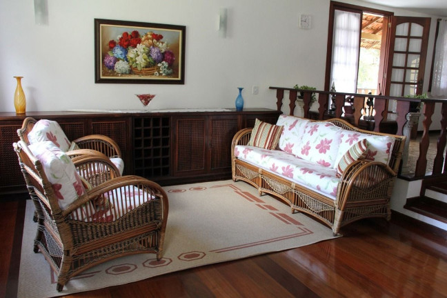 Imagem Casa com 6 Quartos à Venda, 300 m² em Comary - Teresópolis Imagem Casa com 6 Quartos à Venda, 300 m² em Comary - Teresópolis