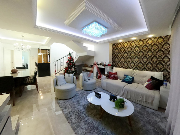 Imagem Casa com 2 Quartos à Venda, 227 m² em Alto Da Xv - Guarapuava Imagem Casa com 2 Quartos à Venda, 227 m² em Alto Da Xv - Guarapuava
