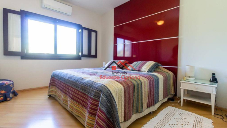 Imagem Casa com 5 Quartos à Venda, 440 m² em Massaguaçu - Caraguatatuba Imagem Casa com 5 Quartos à Venda, 440 m² em Massaguaçu - Caraguatatuba