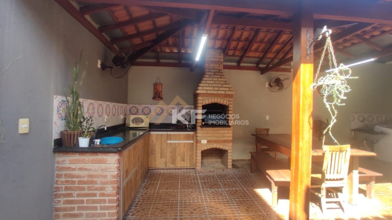 Imagem Casa com 3 Quartos à Venda, 230 m² em Planalto Verde - Ribeirão Preto