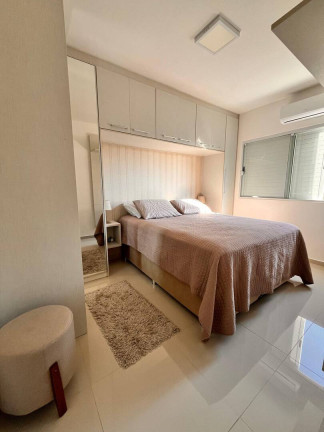 Imagem Apartamento com 2 Quartos à Venda, 76 m² em Abraão - Florianópolis