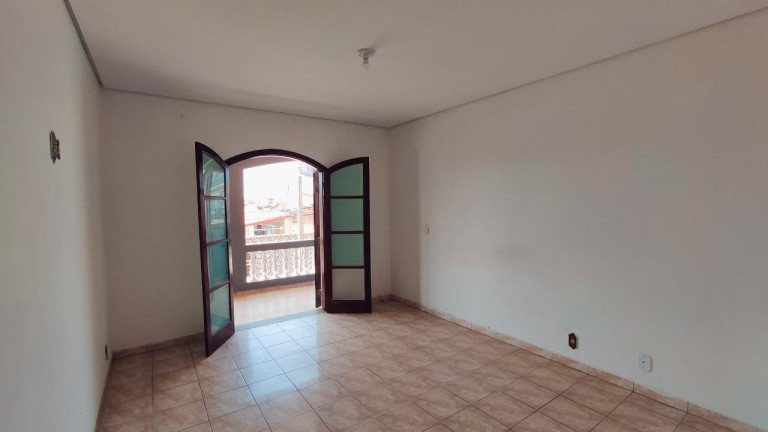 Imagem Sobrado com 4 Quartos à Venda, 275 m² em Caiçara - Praia Grande