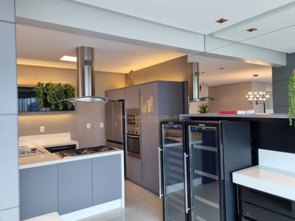 Imagem Apartamento com 3 Quartos à Venda, 152 m² em Centro - Balneário Camboriú