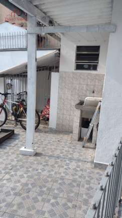 Imagem Casa com 4 Quartos à Venda, 250 m² em Jardim Bom Refúgio - São Paulo Imagem Casa com 4 Quartos à Venda, 250 m² em Jardim Bom Refúgio - São Paulo