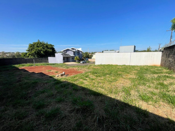 Imagem Terreno à Venda, 456 m² em Jardim Itatiaia 2 - Londrina Imagem Terreno à Venda, 456 m² em Jardim Itatiaia 2 - Londrina