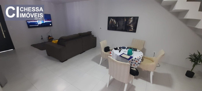 Imagem Sobrado com 4 Quartos à Venda ou Locação, 230 m² em Centro - Itajaí