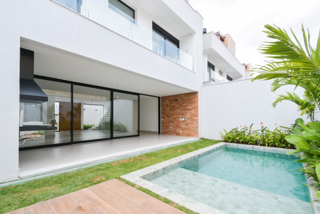 Casa de Condomínio com 3 Quartos à Venda, 331 m² em Planalto Paulista - São Paulo