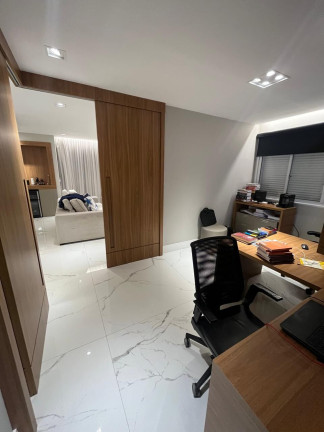 Imagem Apartamento com 4 Quartos à Venda, 234 m² em Embaré - Santos