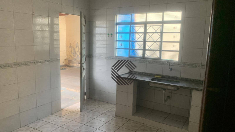 Imagem Casa com 2 Quartos à Venda, 90 m² em Jardim Simus - Sorocaba Imagem Casa com 2 Quartos à Venda, 90 m² em Jardim Simus - Sorocaba