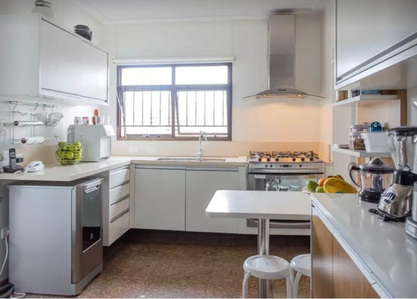 Imagem Imóvel com 3 Quartos à Venda, 240 m² em Moema - São Paulo Imagem Imóvel com 3 Quartos à Venda, 240 m² em Moema - São Paulo