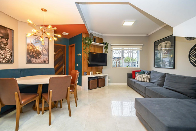 Imagem Sobrado com 5 Quartos à Venda, 213 m² em Abranches - Curitiba Imagem Sobrado com 5 Quartos à Venda, 213 m² em Abranches - Curitiba