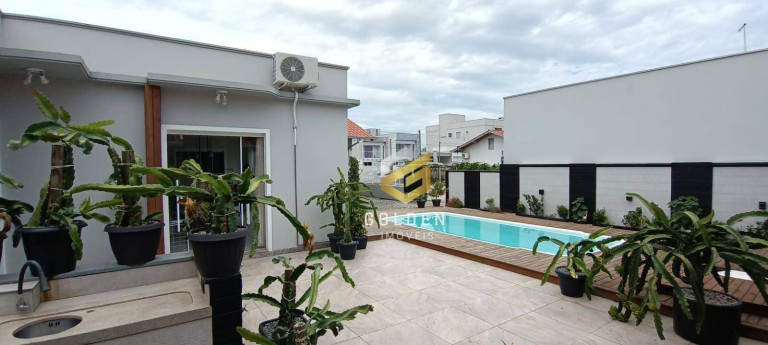 Imagem Casa com 2 Quartos à Venda, 170 m² em Universitário - Tijucas