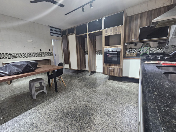 Imagem Casa com 4 Quartos para Alugar, 276 m² em Aparecida - Santos