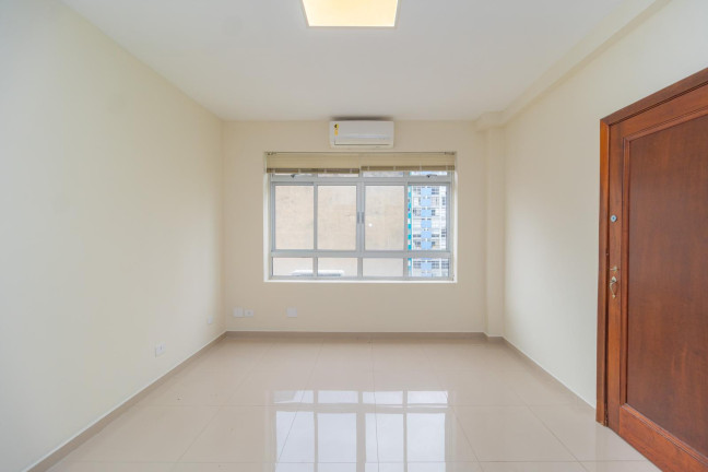 Imagem Sala Comercial para Alugar, 26 m² em Centro - Curitiba Imagem Sala Comercial para Alugar, 26 m² em Centro - Curitiba