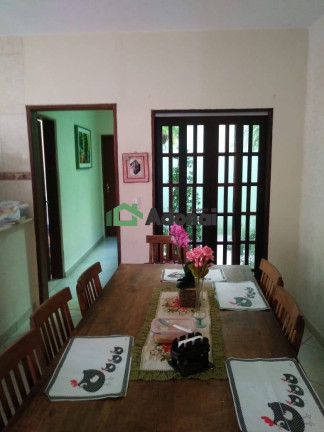 Imagem Casa com 4 Quartos à Venda, 242 m² em Jordanésia - Cajamar