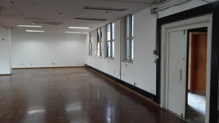 Imagem Sala Comercial à Venda, 212 m² em República - São Paulo Imagem Sala Comercial à Venda, 212 m² em República - São Paulo