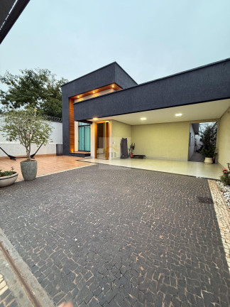 Imagem Casa com 4 Quartos à Venda, 214 m² em Jardim Ipê - Goiânia Imagem Casa com 4 Quartos à Venda, 214 m² em Jardim Ipê - Goiânia