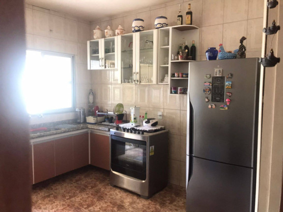 Imagem Casa com 4 Quartos à Venda, em São Raimundo - Manaus Imagem Casa com 4 Quartos à Venda, em São Raimundo - Manaus